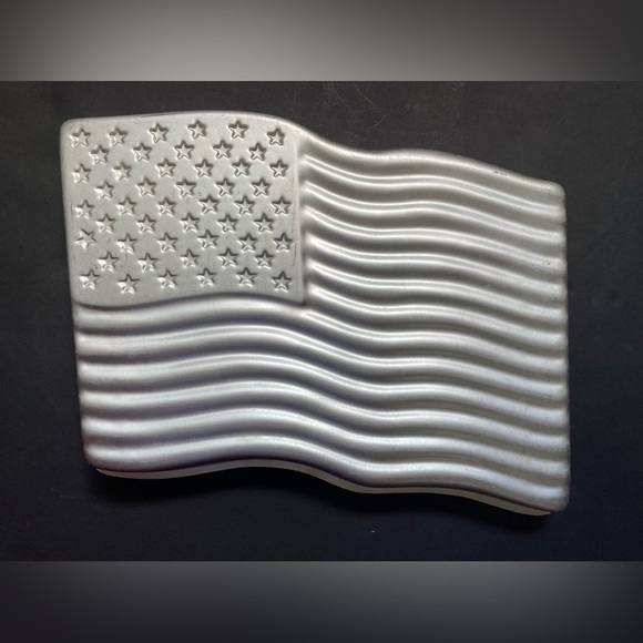 Amscan American Flag cake pan - Picture 1 of 10